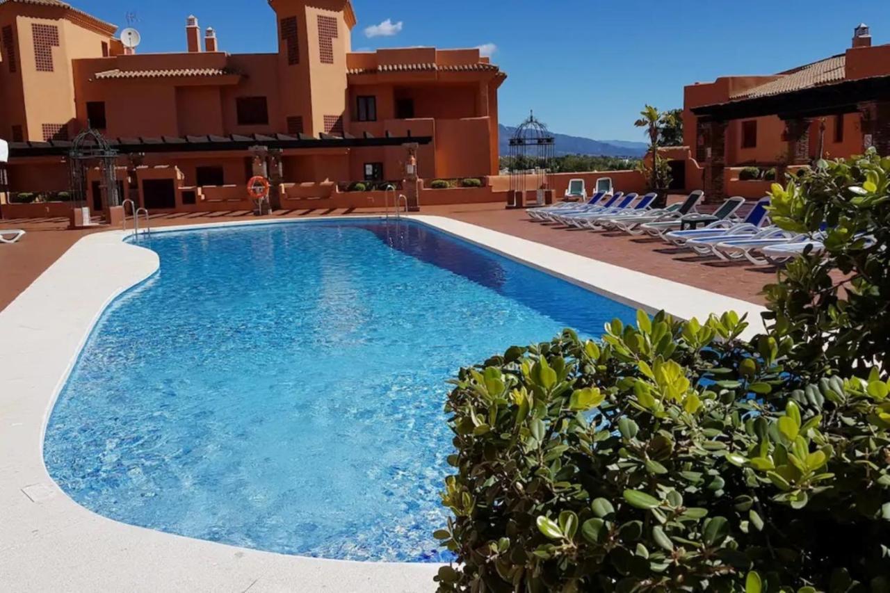 Elegant 2Br Apartment Puerto Banus Marbella Just 12 Minutes Away By G00Giemaps エステポナ エクステリア 写真