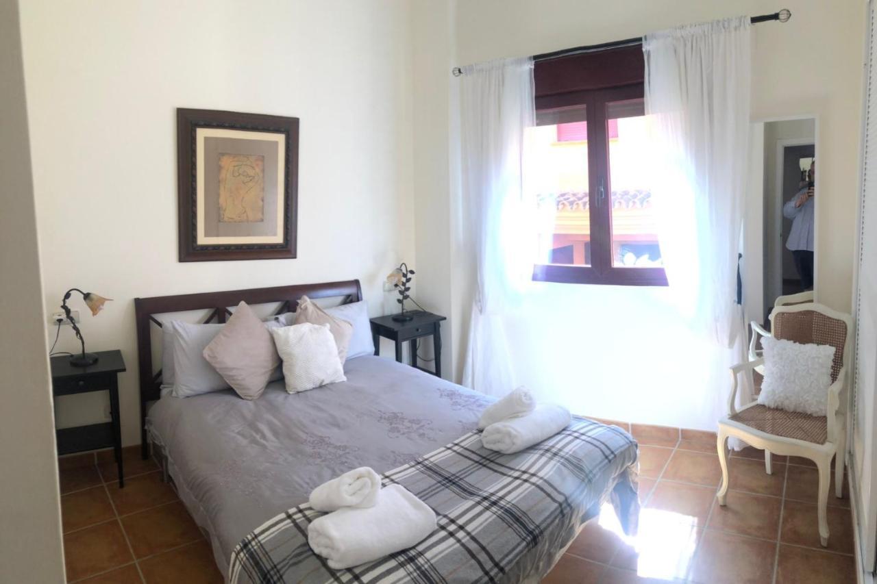 Elegant 2Br Apartment Puerto Banus Marbella Just 12 Minutes Away By G00Giemaps エステポナ エクステリア 写真